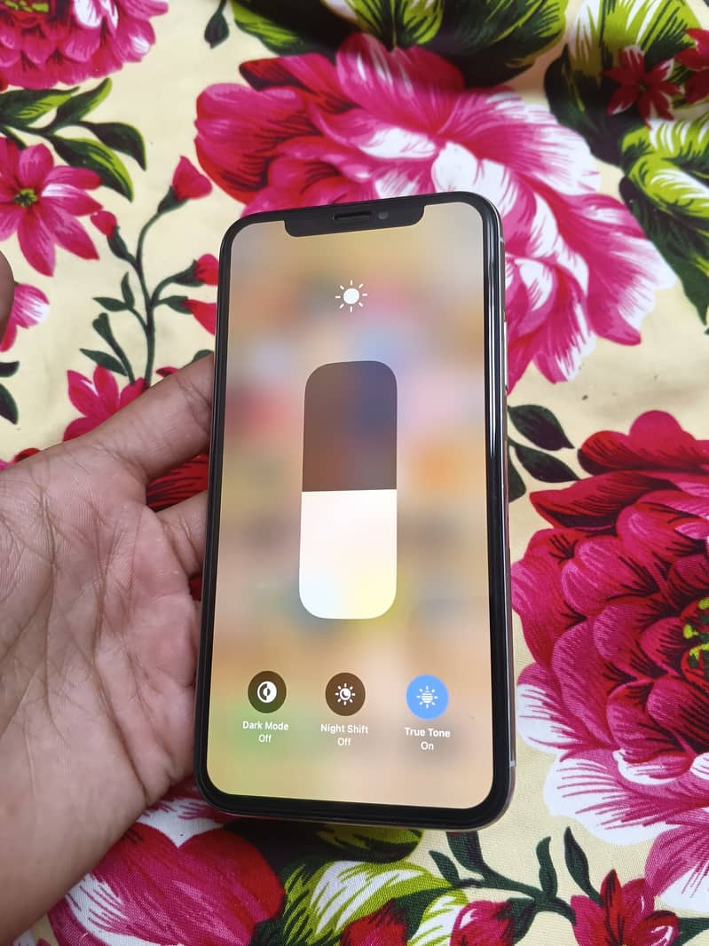 Apple iPhone X 6