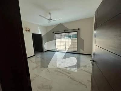 PRIME LOCATION SD 266 Square Yards House In Askari 6 MALIR CANTONMENT Is Available FOR SALE