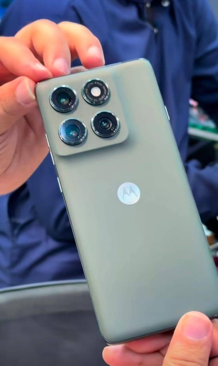 Moto edge2025 0