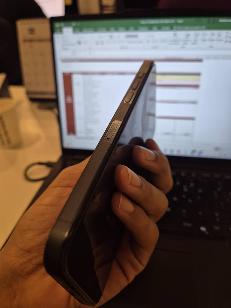 Apple iPhone 15 Pro Max 7