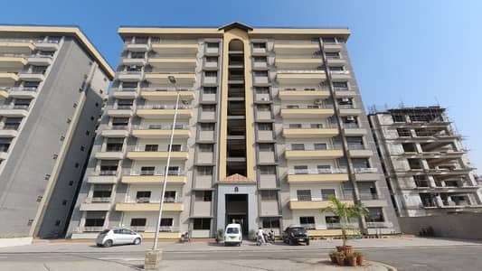 MID FLOOR ON PRIME LOCATION FLAT AVAILABLE FOR SALE SEC J ASK V MALIR
