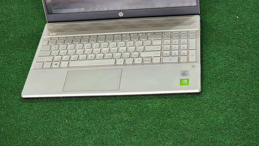 hp pavilion Core i7 10th gen 4gb dedicated graphics card 8gb/256gb