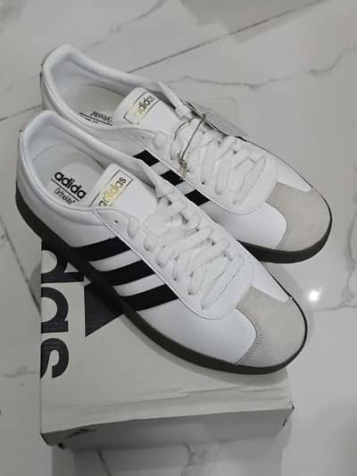 Adidas samba / Vl court, New, Size 43