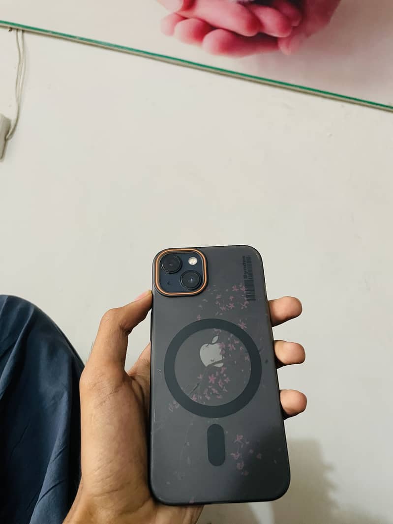 Apple iPhone 13 1