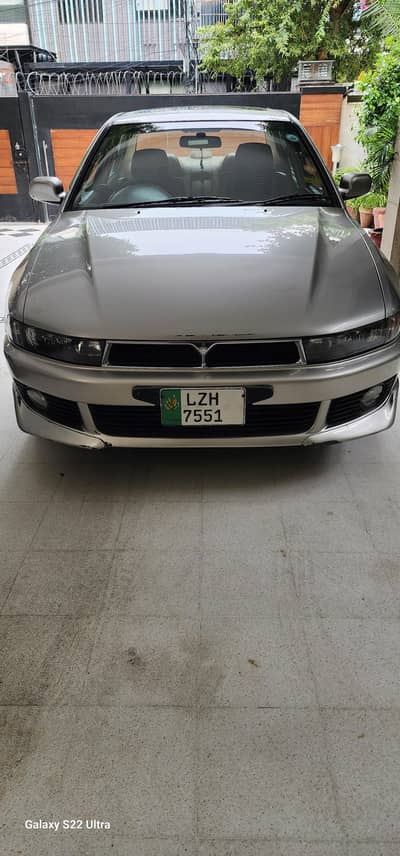 Mitsubishi Galant 2004