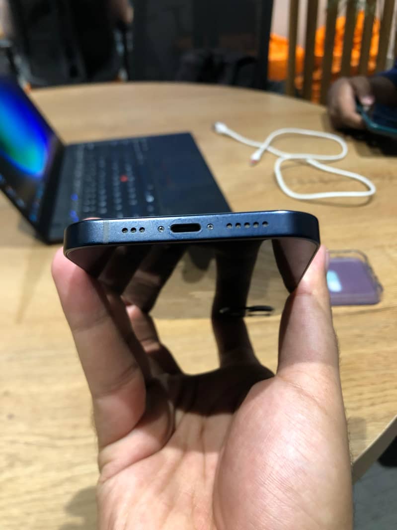 Apple iPhone 12 5