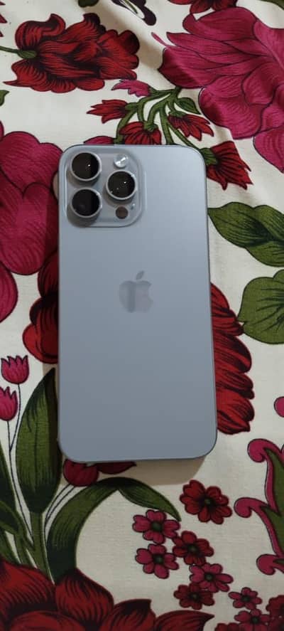 Apple iPhone 15 Pro Max with box