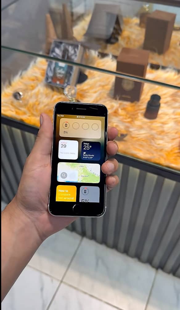 Apple iPhone SE 3