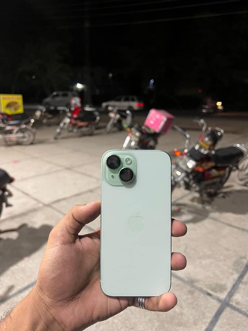 Apple iPhone 15 0