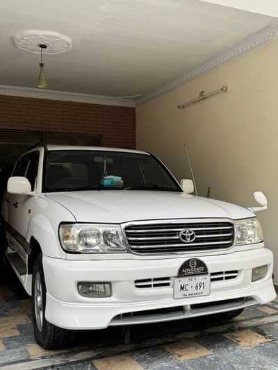 Toyota Land Cruiser GX 105