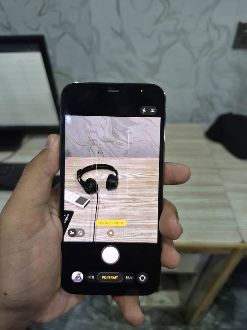 Apple iPhone 12 Pro 2