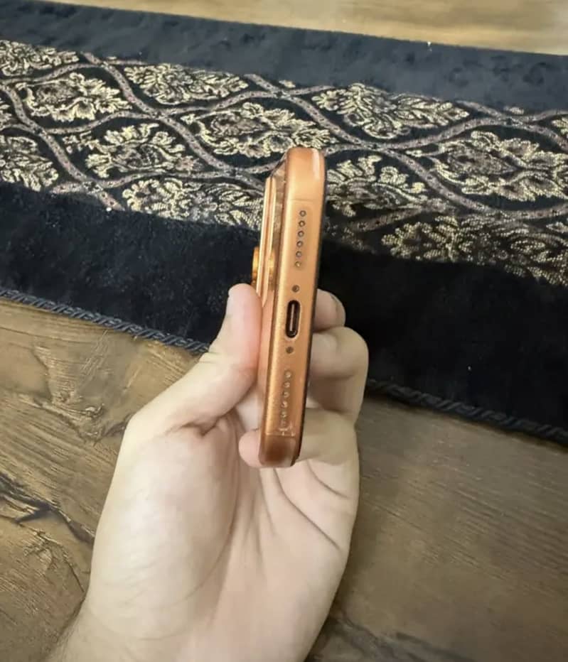 Apple iPhone 17 Pro Max 3
