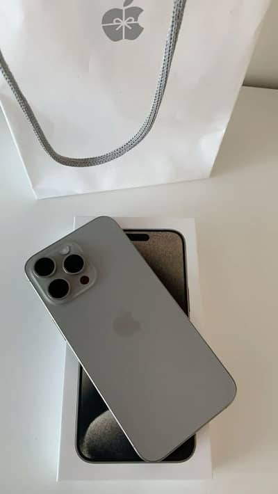 Apple iPhone 15 Pro Max
