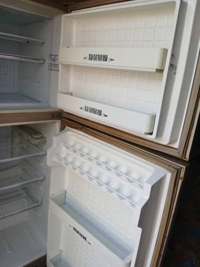 Dawlance Refrigerator 9170WB for sale