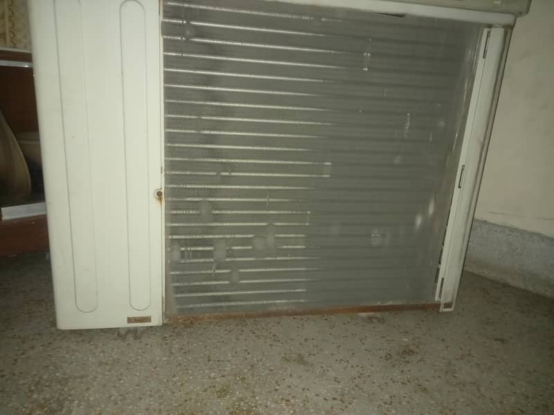 Split AC 1.5 Ton 3