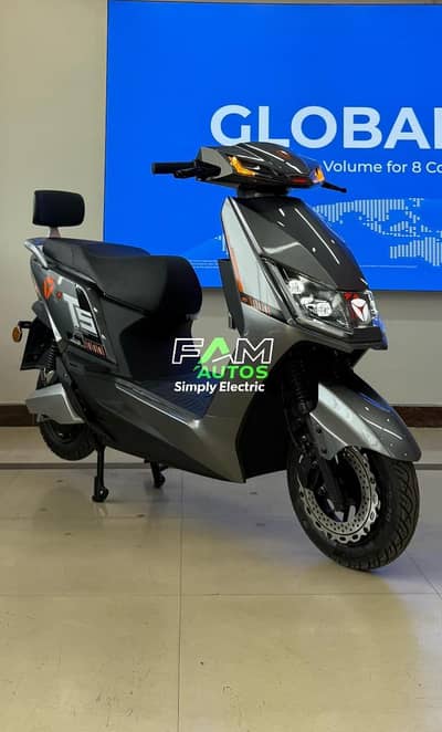 Yadea T5-L (Lithium) Electric Scooty New 2026 Model