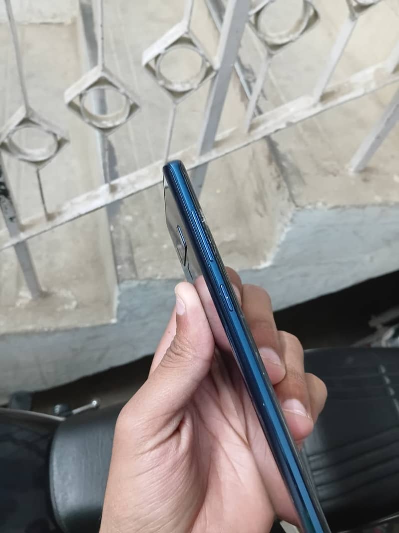 Samsung Mobile Note 9 4