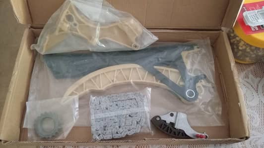 BMW timing chain assembly