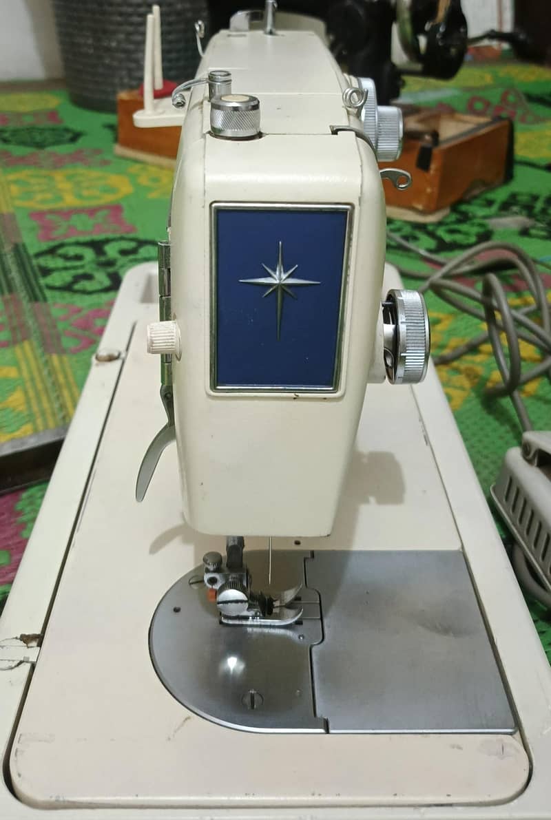 jANOME sewing machine 0