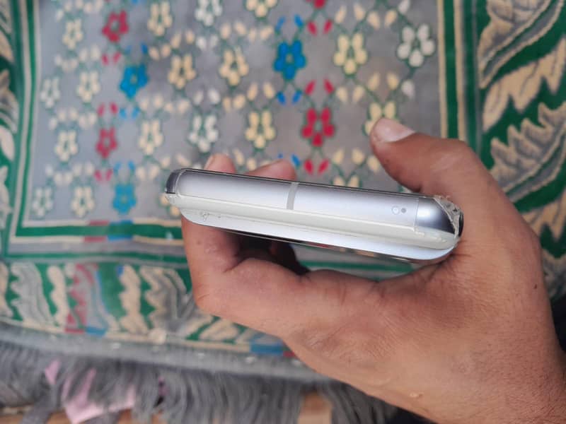 Google Pixel 8 1