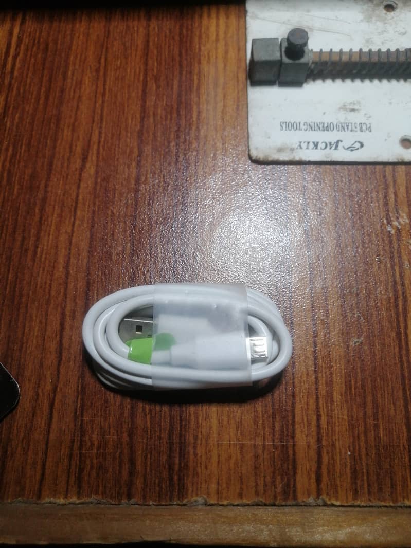 Micro Cable 0