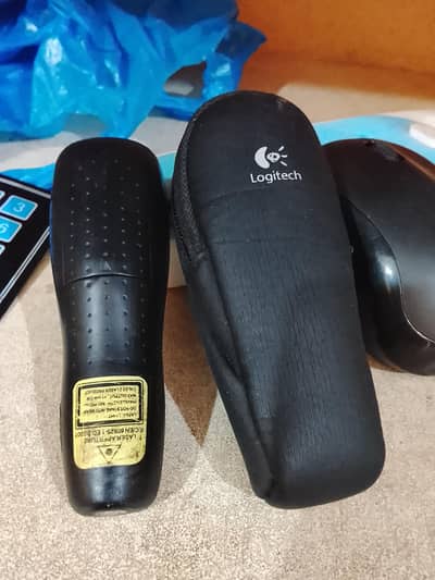 Logitech Presenter, Lenovo Wireless Mouse& Logitech Carry Case