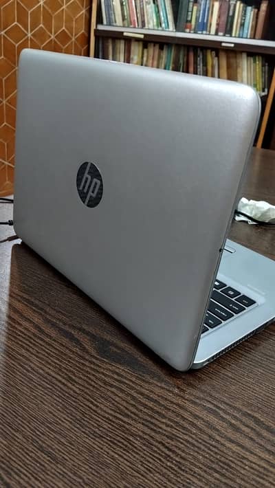 HP Elitebook 820 G3