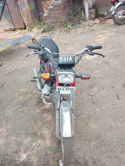 Bohut achi bike hai saf bike hai 03496671955