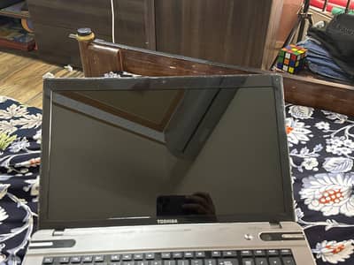 Toshiba p875