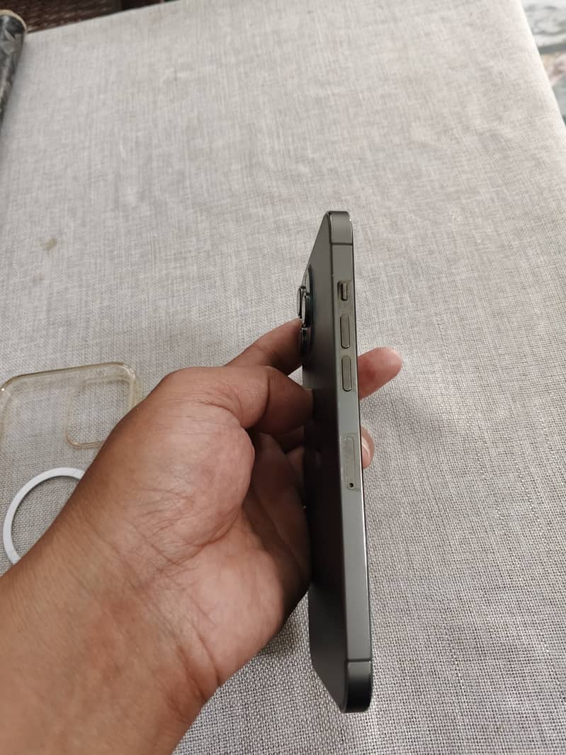 Apple iPhone 12 Pro Max 2
