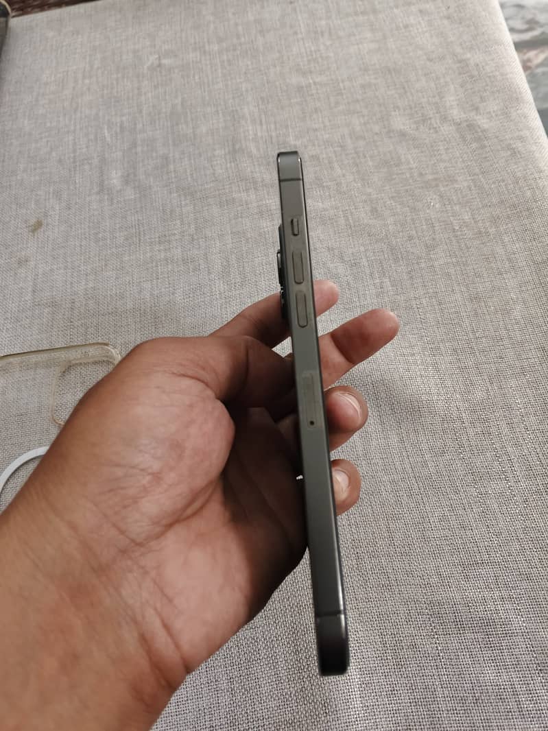 Apple iPhone 12 Pro Max 3