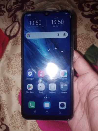 Vivo Y17 8 256 just phone 2 days bettri tmining