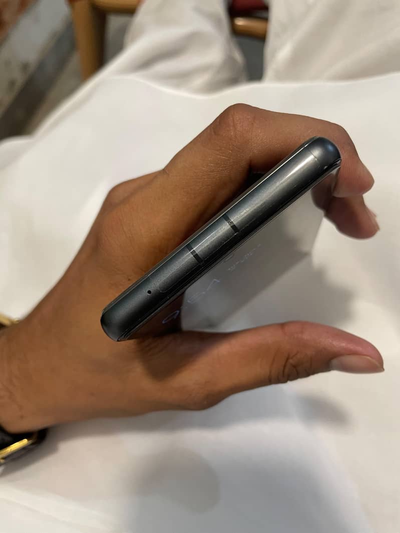 Google Pixel 7a 2
