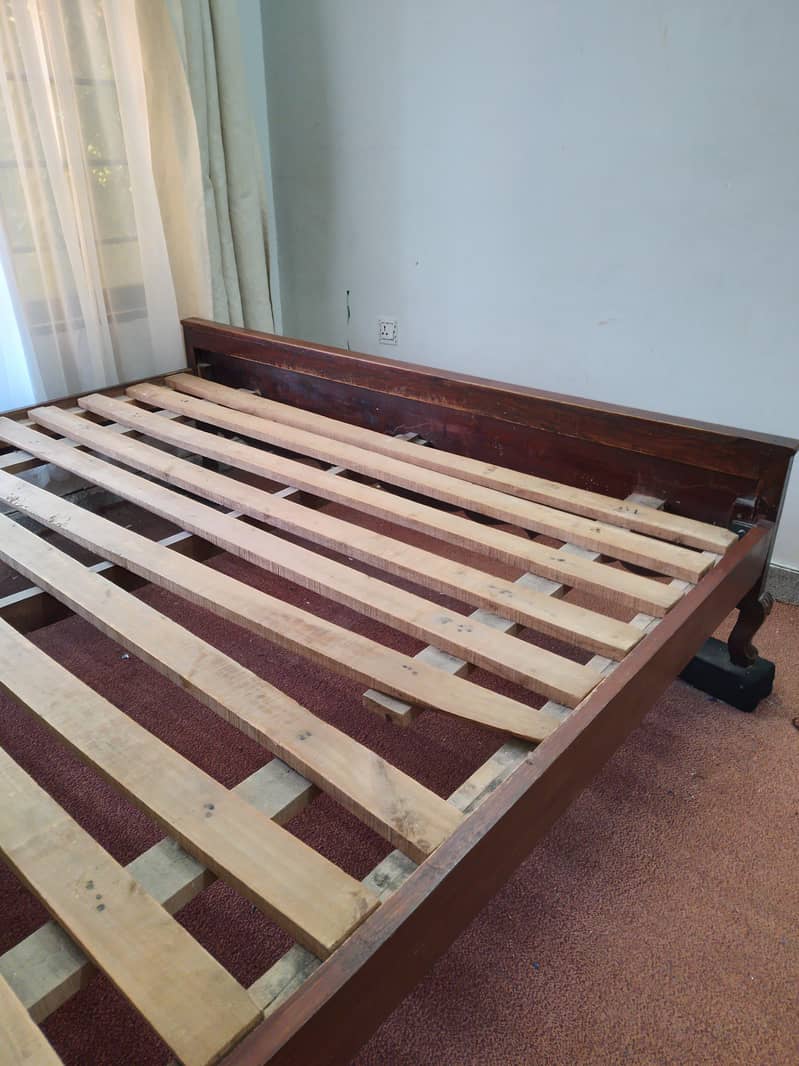 Bed king Size 2