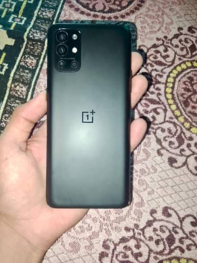 One Plus 9R