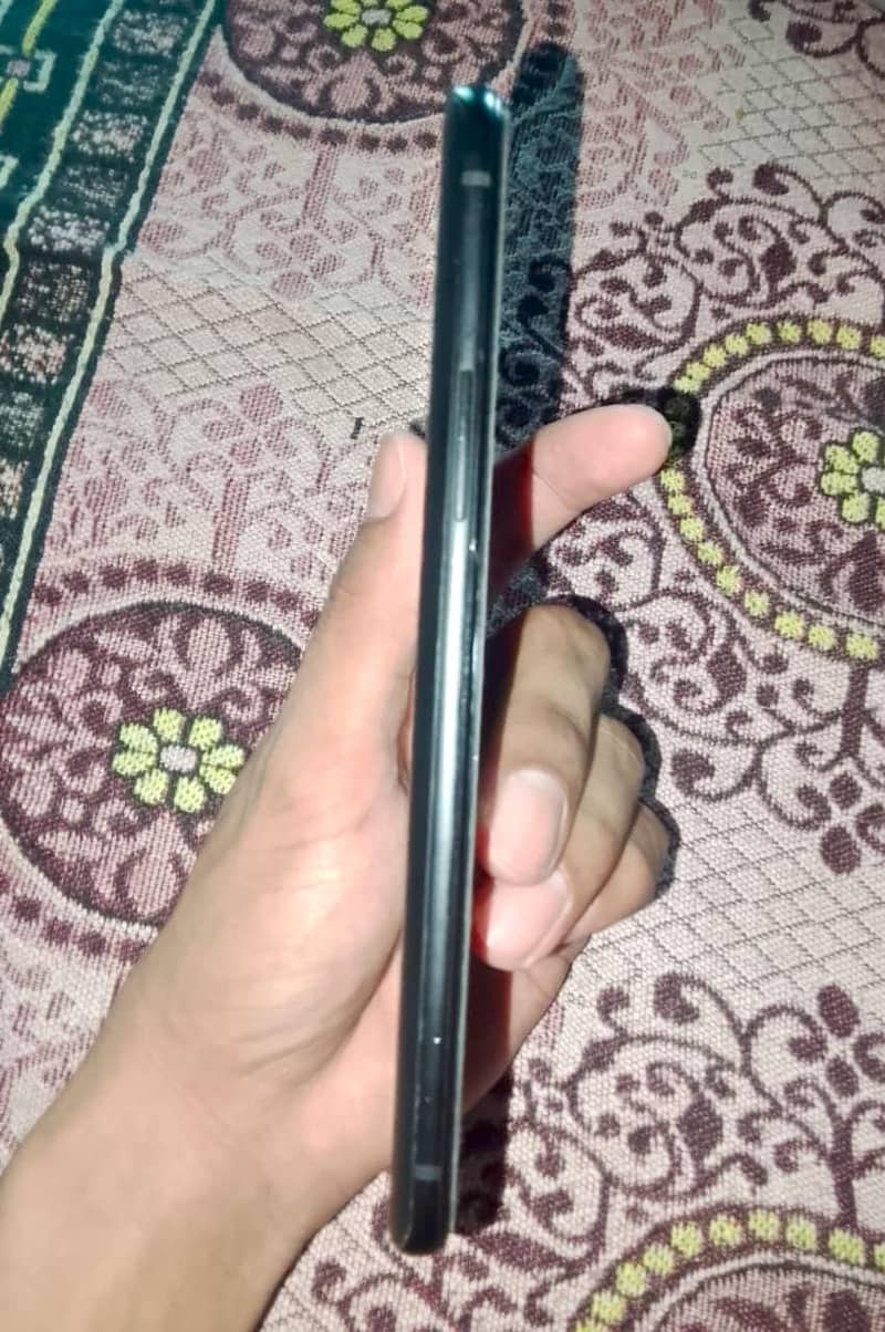 One Plus 9R 3
