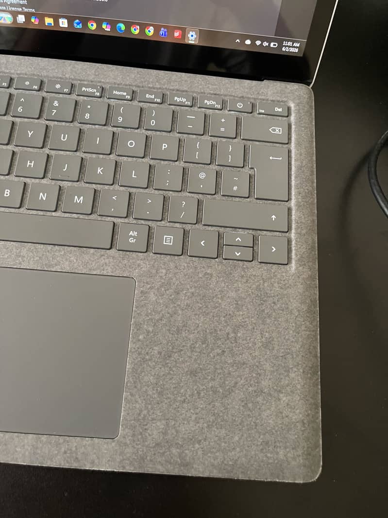 Microsoft Surface Laptop 2 1