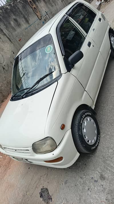 Daihatsu Cuore 2003