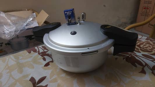 Pressure cooker Kitchen King 3 Litre