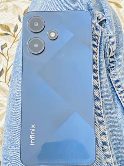 Infinix Hot 30