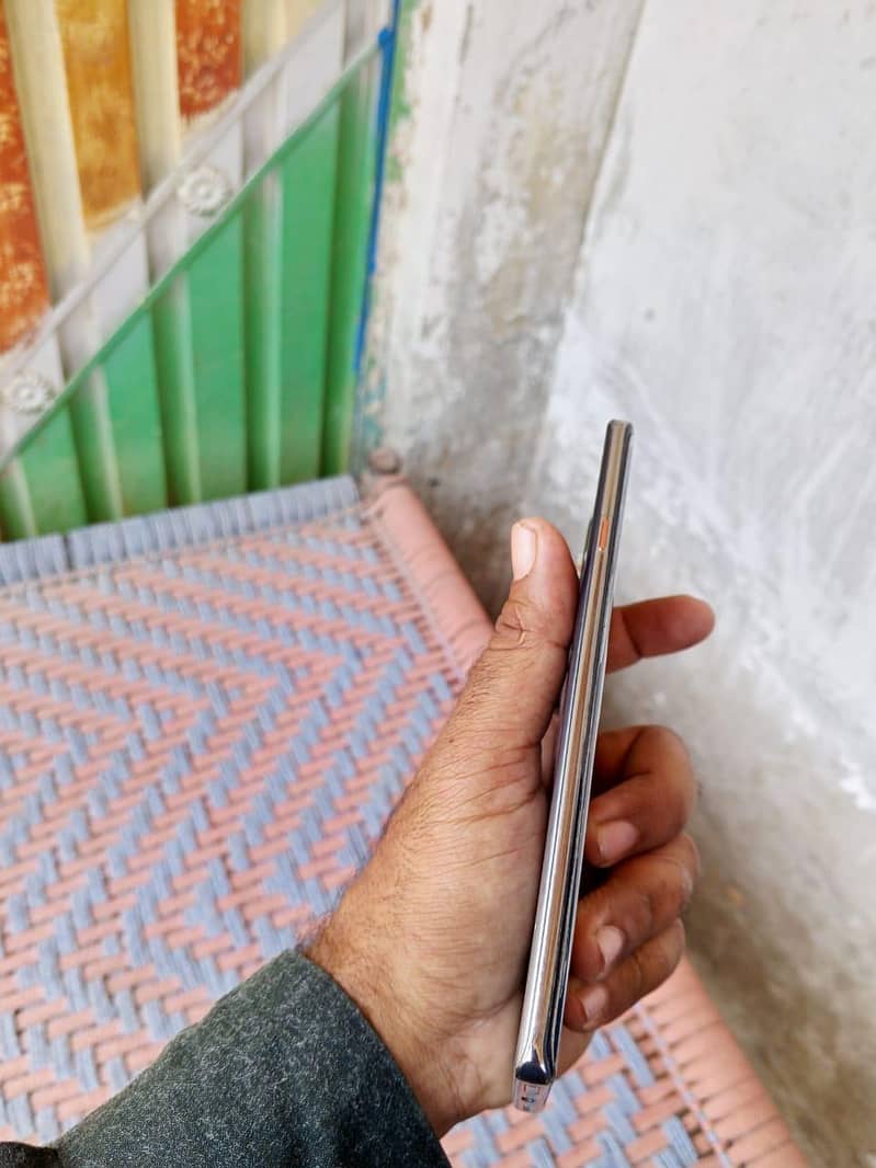 Tecno CAMON 40 Pro 2