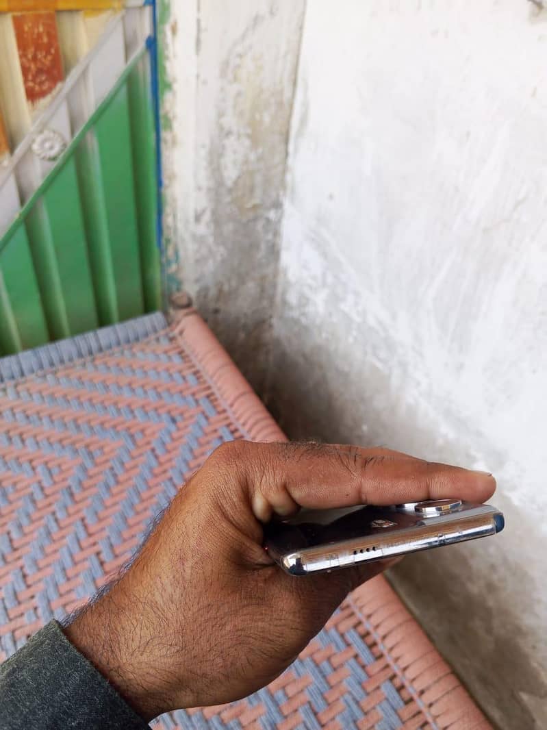 Tecno CAMON 40 Pro 3