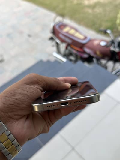 Apple iPhone 15 Pro Max