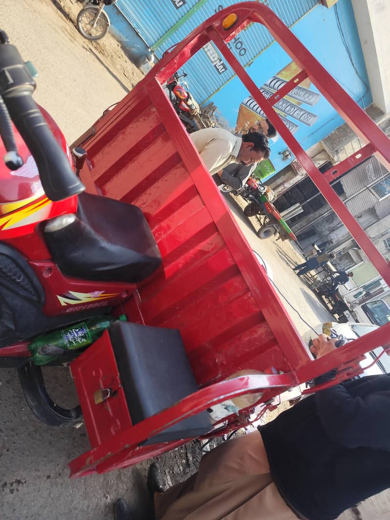 Loader Rickshaw Model 25 — Bilkul OK Engine 2