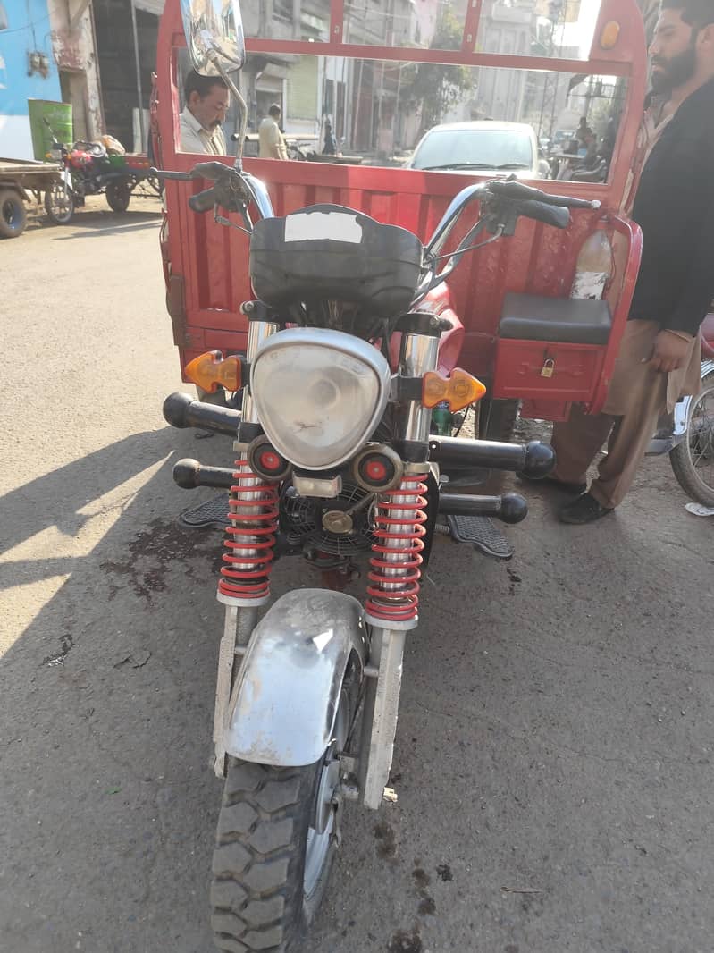 Loader Rickshaw Model 25 — Bilkul OK Engine 6