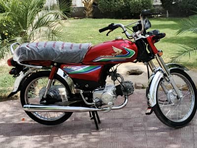 Honda cd 70 red