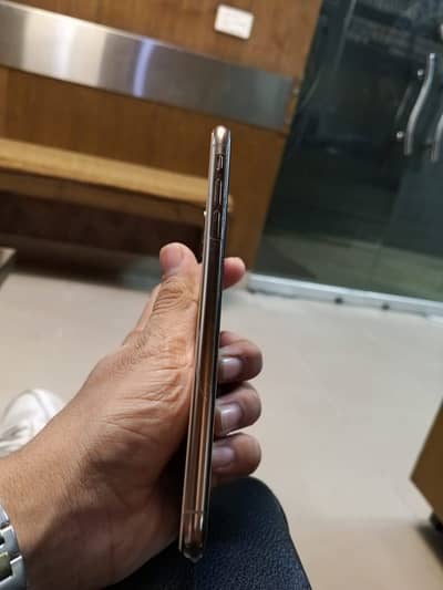 iphone 10 Pro Max 64 Pta approved ( Exchange )