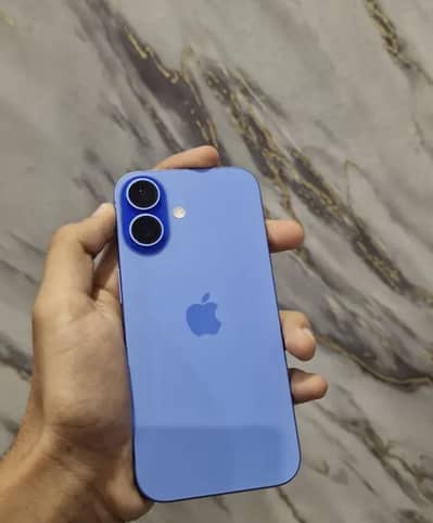 Apple iPhone 16