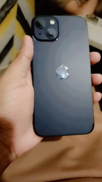 Apple iPhone 13