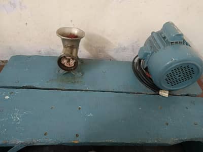 Qeema machine